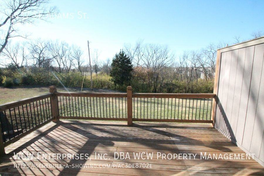 4437 Se Adams St - Photo 7 of 33