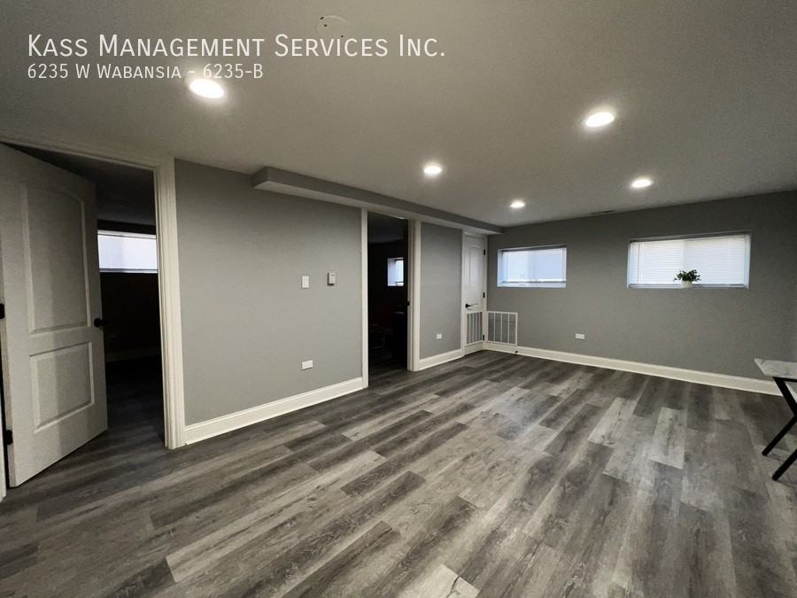 6235 W Wabansia Ave #6235B - Photo 2 of 12