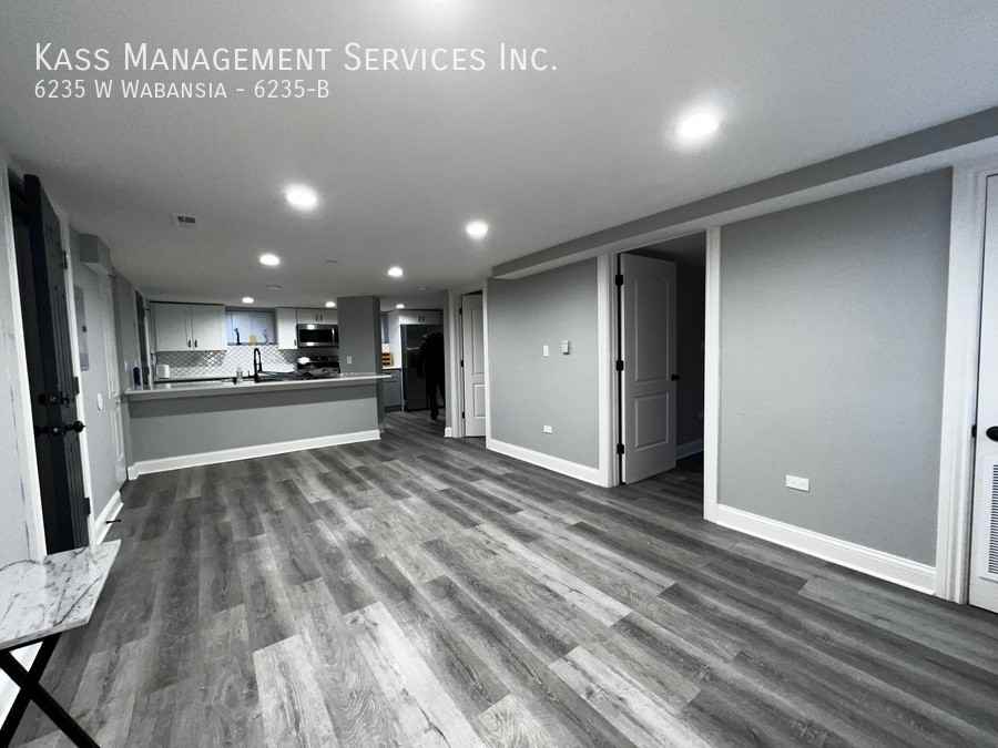 6235 W Wabansia Ave #6235B - Photo 3 of 12