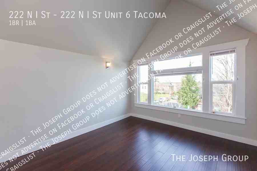 222 N I St - Photo 2 of 21