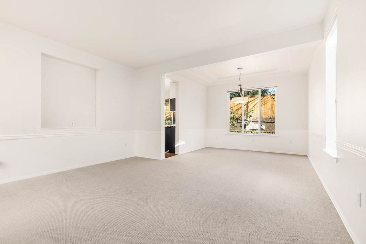 824 Chelan Pl Ne - Photo 4 of 27