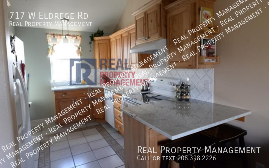 717 W Eldredge Rd - Photo 2 of 21