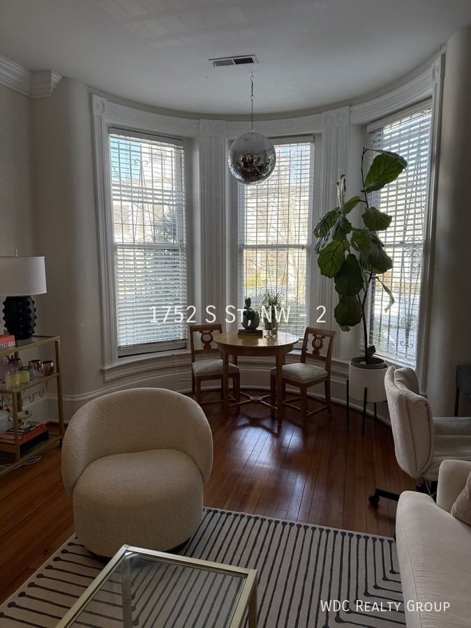 1752 S St Nw #2 - Photo 4 of 40