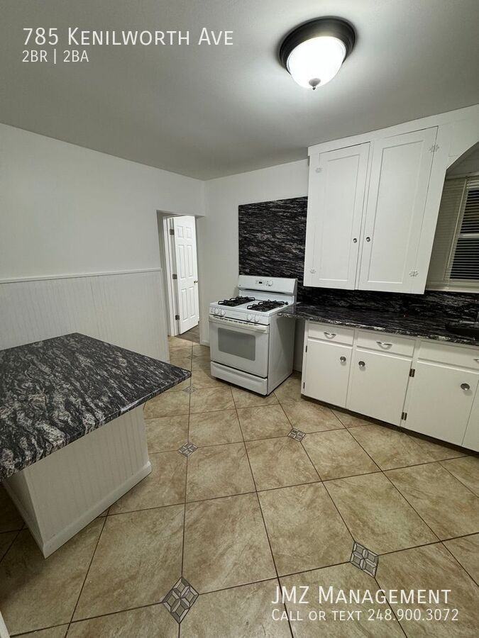 785 Kenilworth Ave - Photo 6 of 10