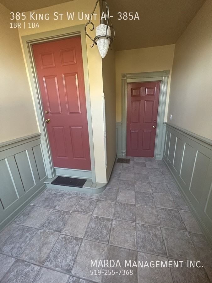 385 King St W Unit A #385A - Photo 2 of 17