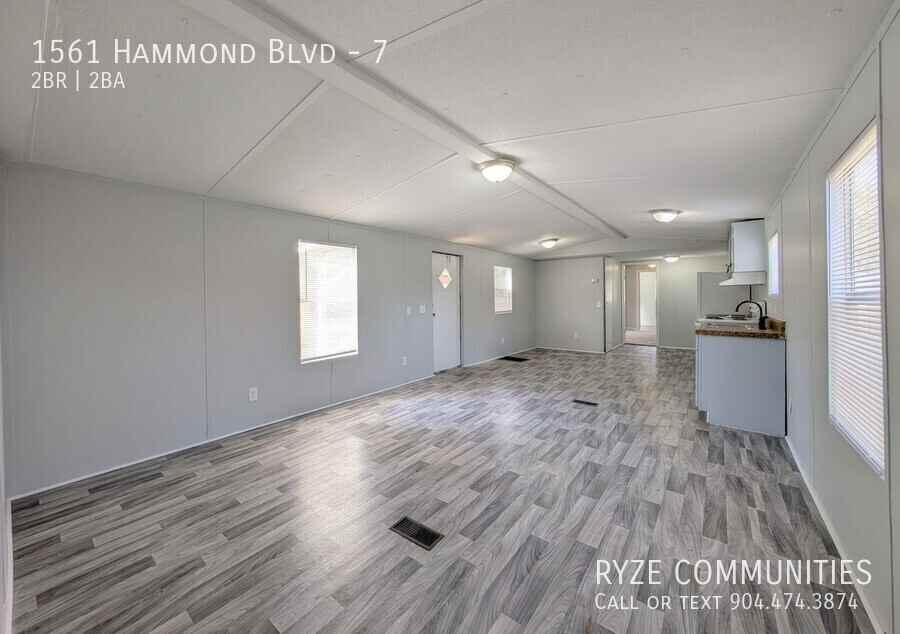 1561 Hammond Blvd #7 - Photo 6 of 17