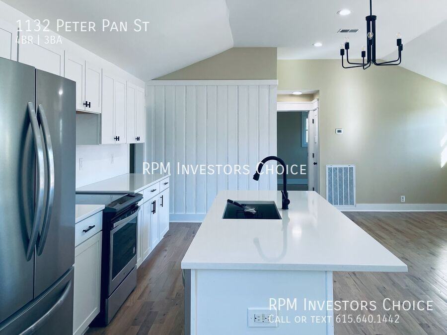 1132 Peter Pan St - Photo 5 of 25