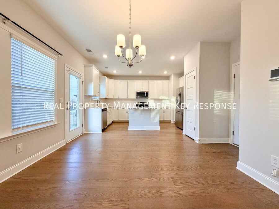 378 Triple Crown Cir - Photo 3 of 25