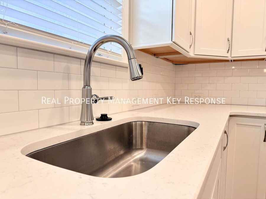 378 Triple Crown Cir - Photo 7 of 25