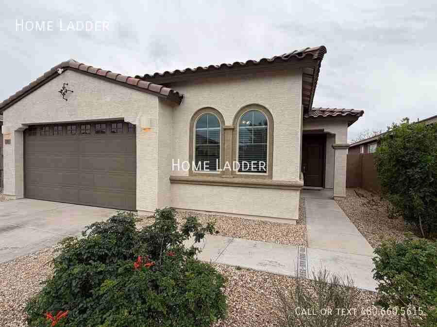 2881 E 27th Ave - Photo 2 of 24