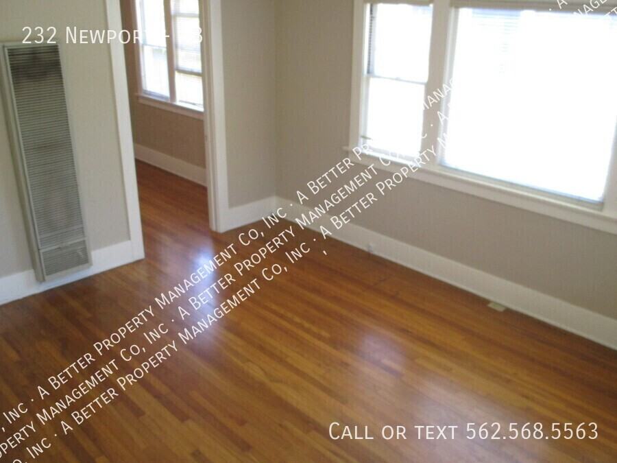 232 Newport Ave #B - Photo 5 of 10