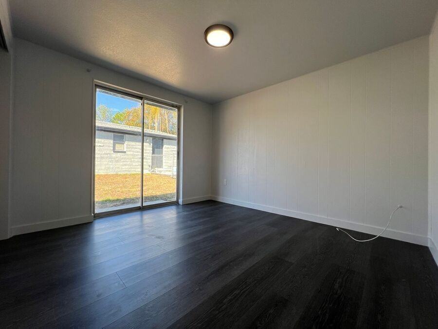 9316 Grandfield Rd #B - Photo 3 of 4