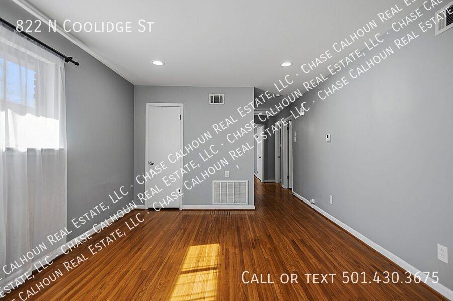 822 N Coolidge St - Photo 7 of 31