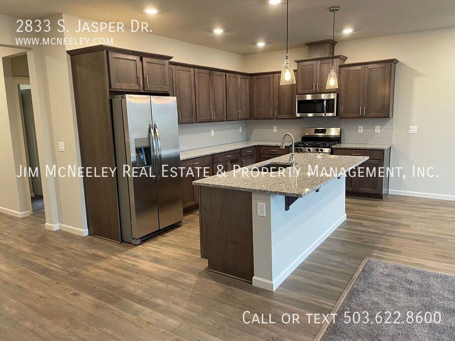 2833 S Jasper Dr - Photo 6 of 29