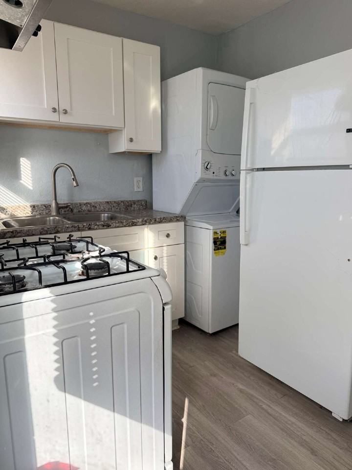 914 Clower #2 - Photo 6 of 11