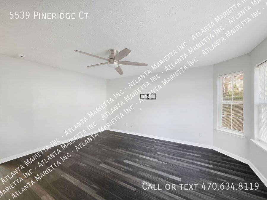 5539 Pineridge Ct - Photo 6 of 21