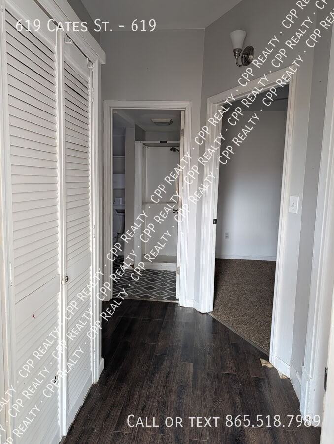619 Cates St #619 - Photo 5 of 10