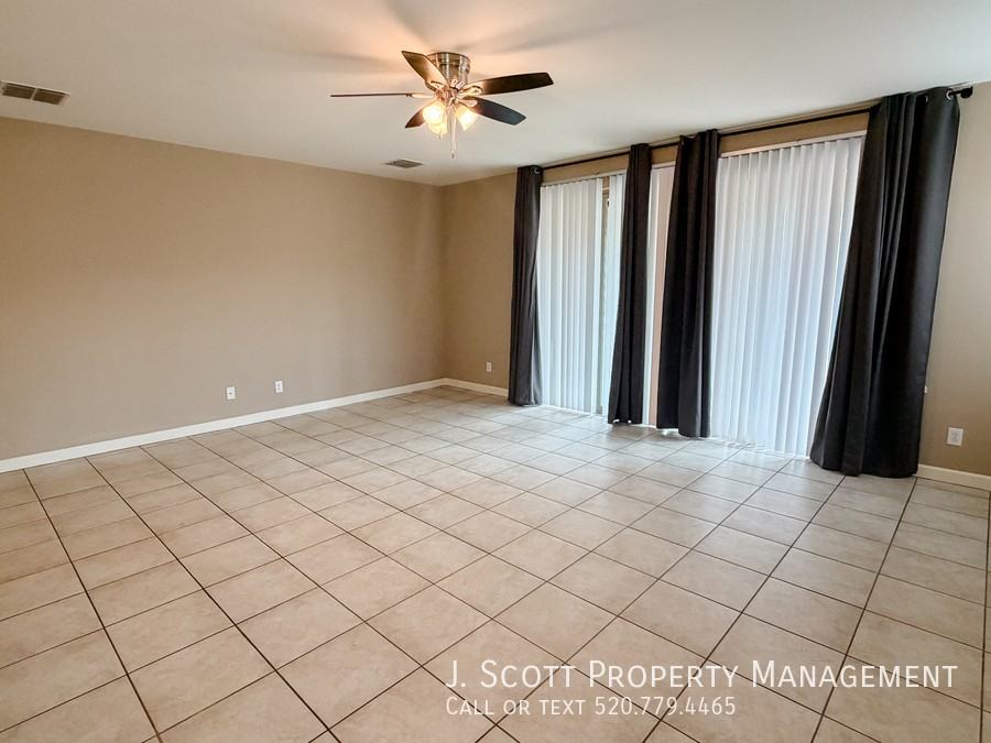 9411 W Oregon Ave - Photo 3 of 24