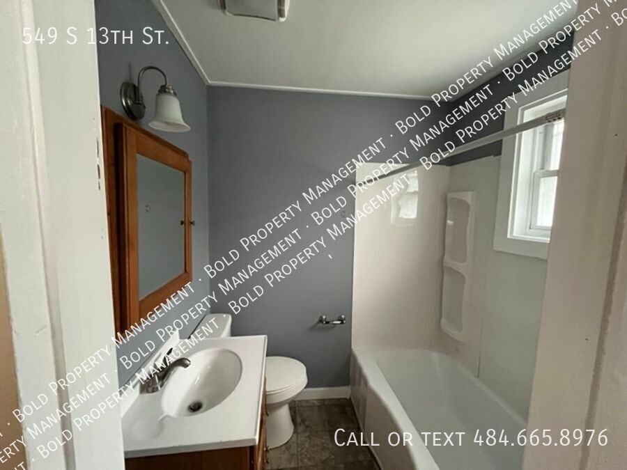 549 S 13th St - Photo 4 of 12