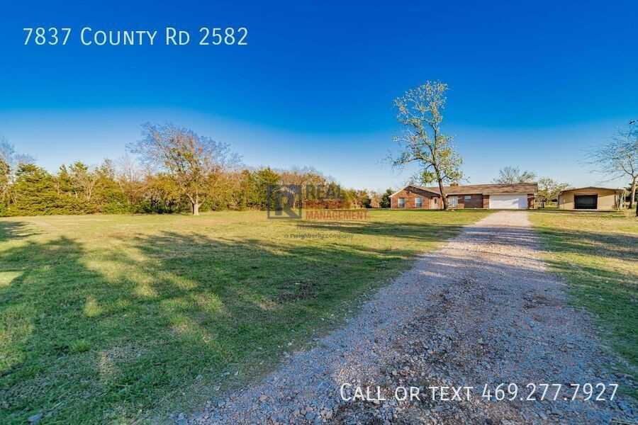 7837 County Road 2582 - Photo 3 of 39