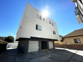 featured image of 122 East 29th Street #1/2