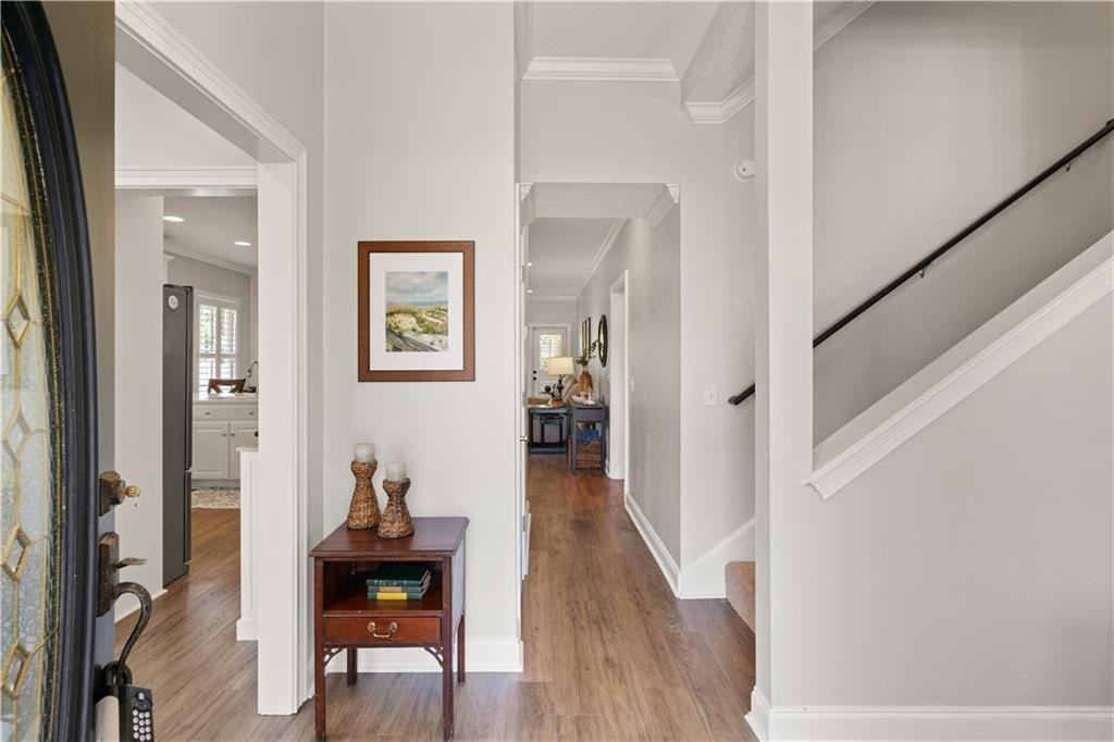 149 Harbor Pointe Dr - Photo 4 of 18