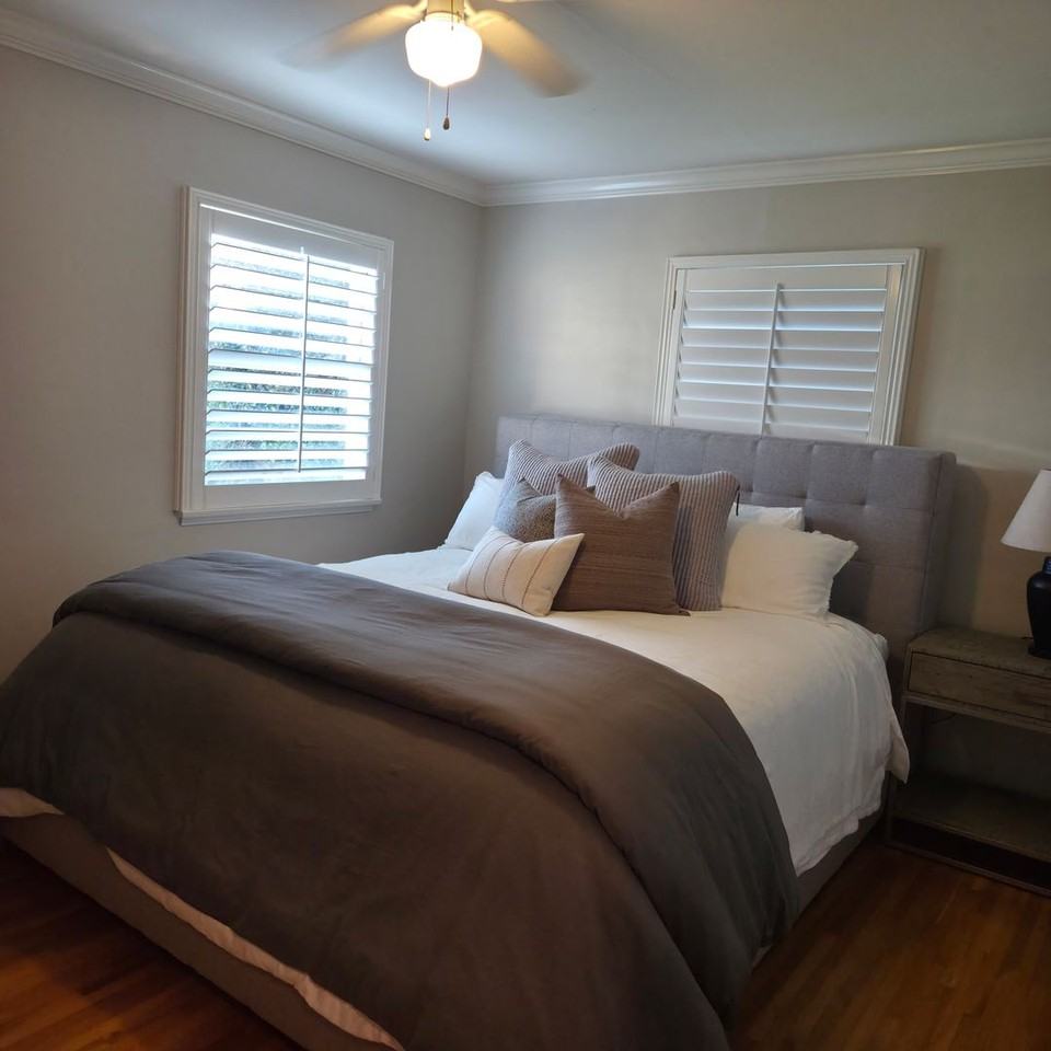 1121 N Cambridge Ave - Photo 7 of 18