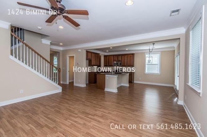 1424 Bimini Dr - Photo 5 of 17