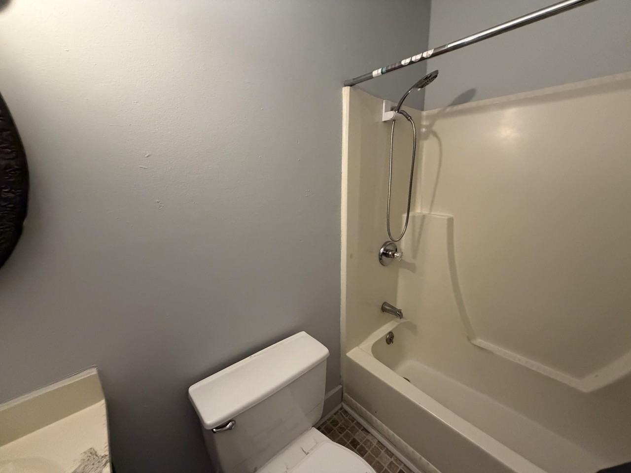 1212 James St - Photo 4 of 11