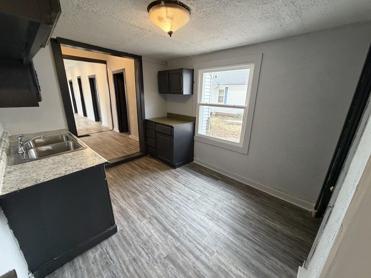 214 Mckinley St - Photo 3 of 15