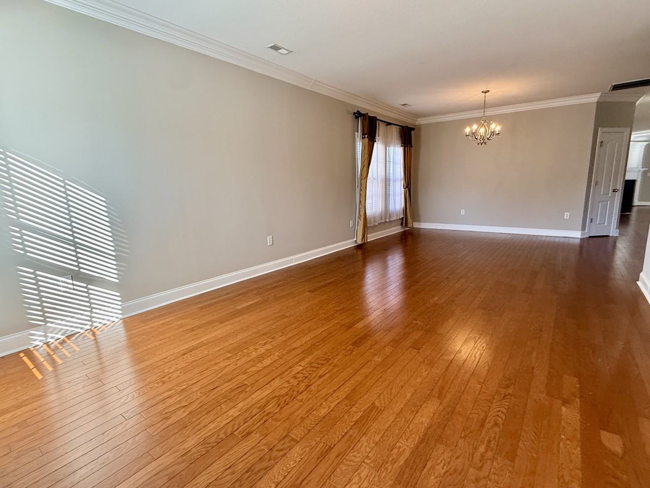 5031 Valley Cove Dr Se - Photo 2 of 22