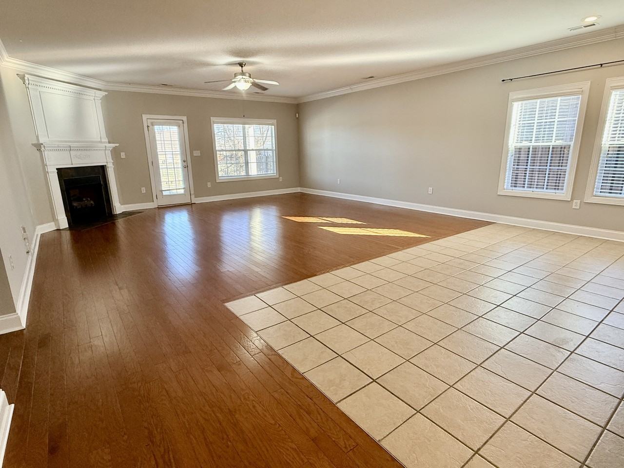 5031 Valley Cove Dr Se - Photo 5 of 22