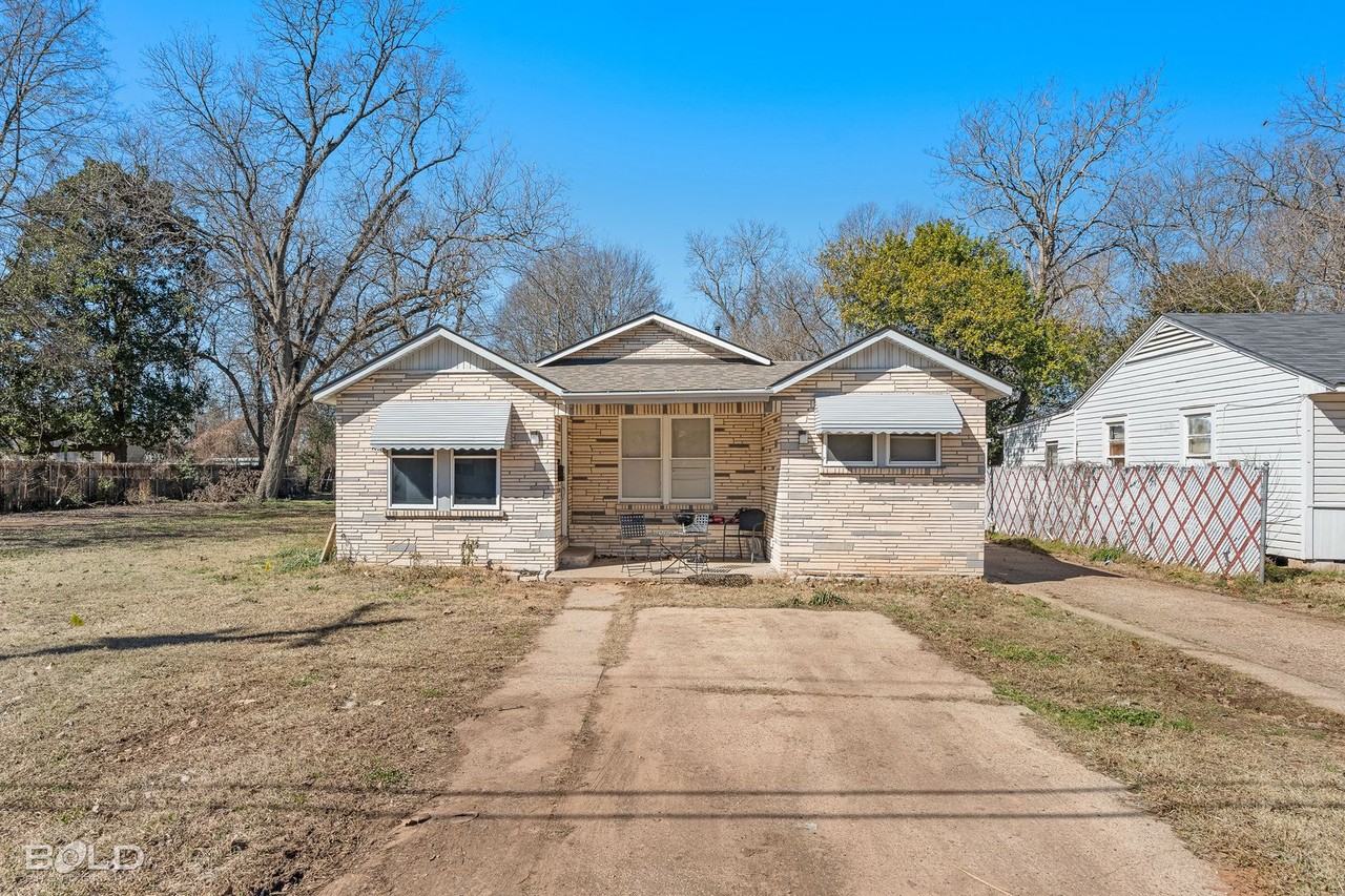 1129B Boone St - Photo 7 of 26