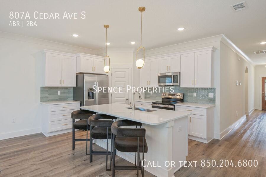 807A Cedar Ave S - Photo 2 of 36