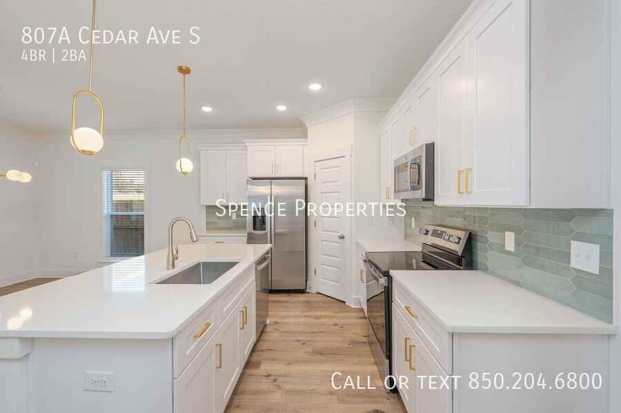 807A Cedar Ave S - Photo 7 of 36