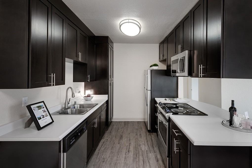 Bonita Cedars - Photo 5 of 27