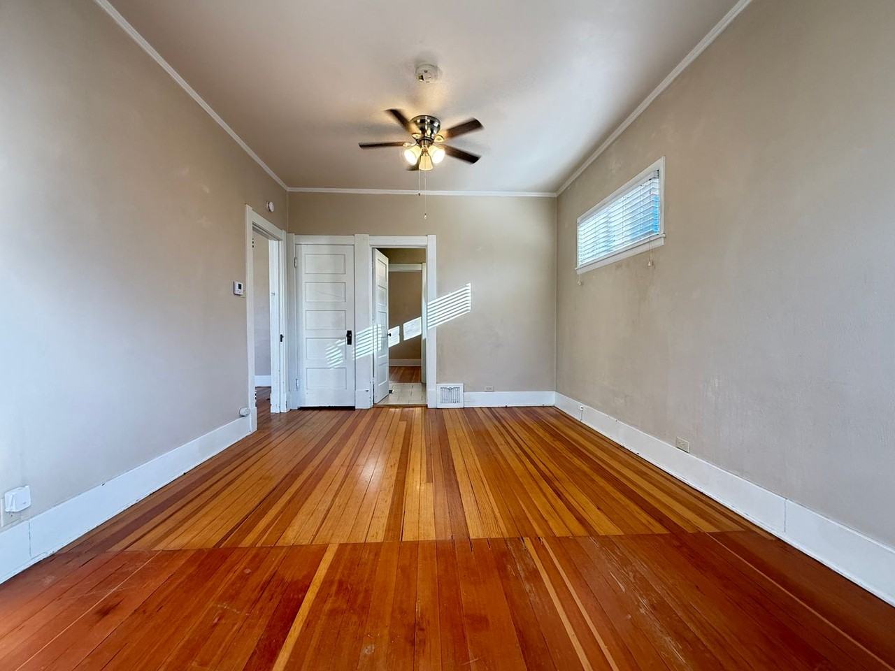 408 E Del Norte St - Photo 7 of 19