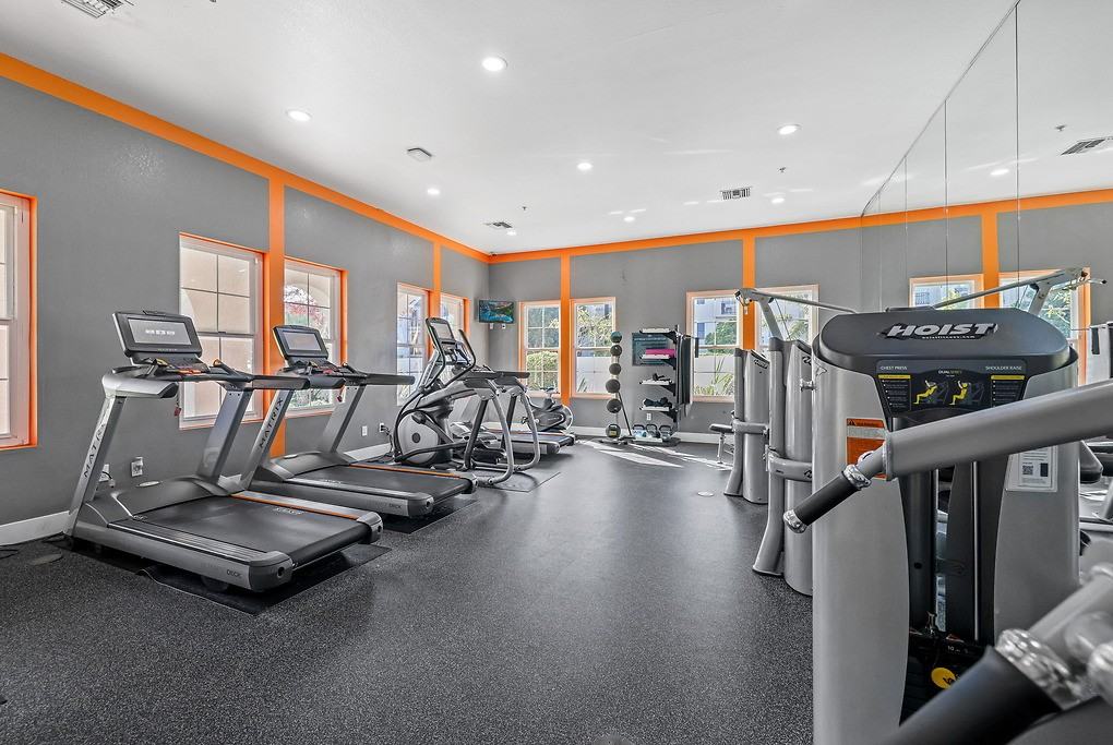 Tierra Vista - Photo 4 of 50