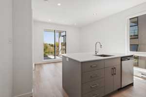 featured image of 1025 Kings Road