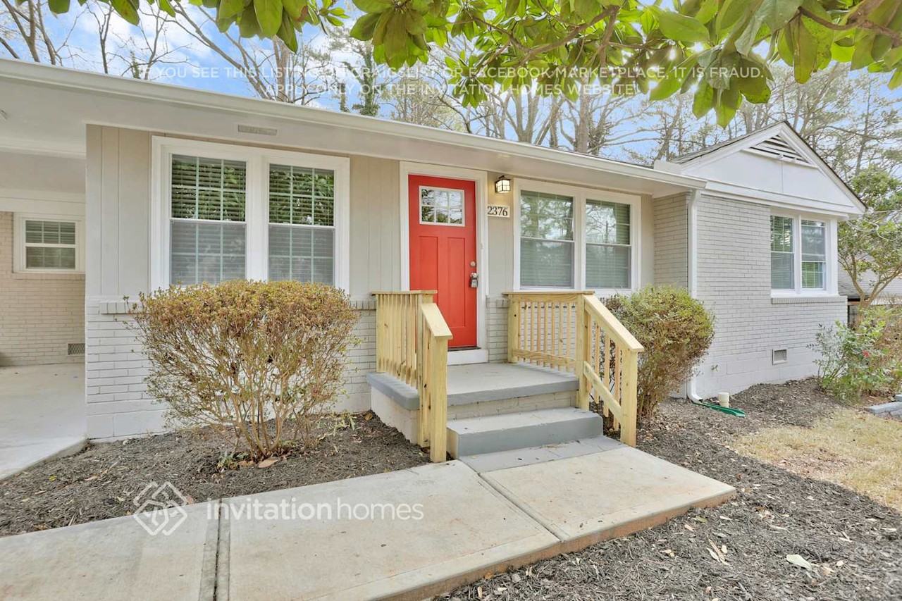 2376 Springdale Rd Sw - Photo 4 of 26