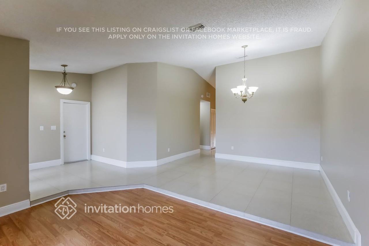 15052 Sw 63rd Ter - Photo 4 of 17