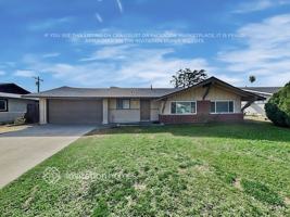 featured image of 2619 Maple St