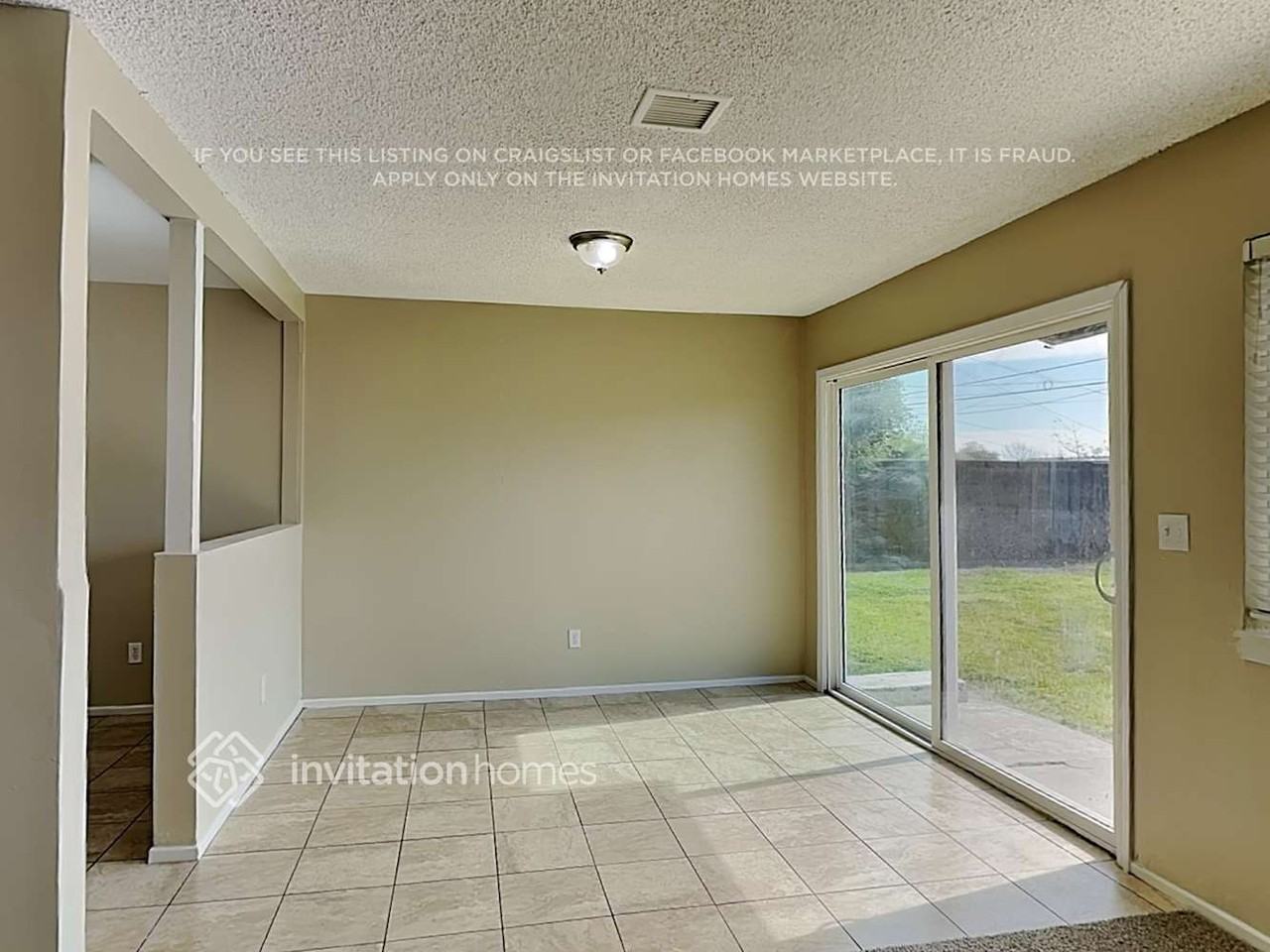 2619 Maple St - Photo 5 of 18