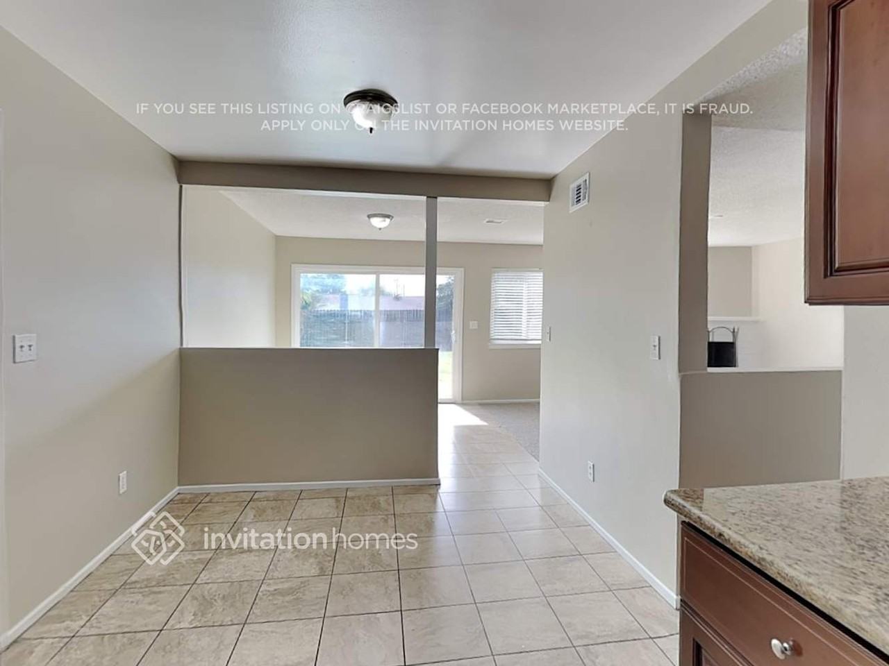 2619 Maple St - Photo 6 of 18