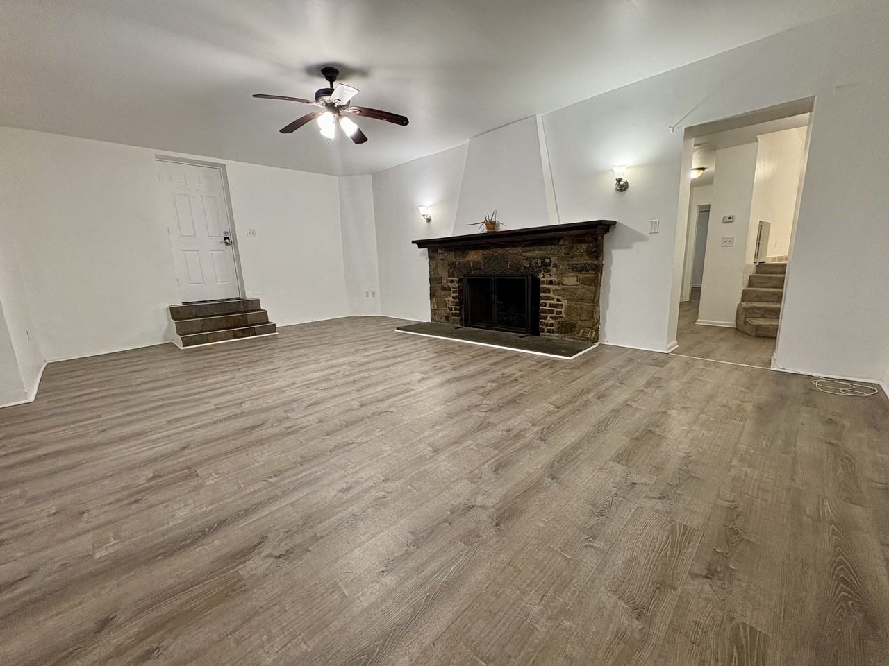 2 Hollowbrook Pl #NA - Photo 5 of 17