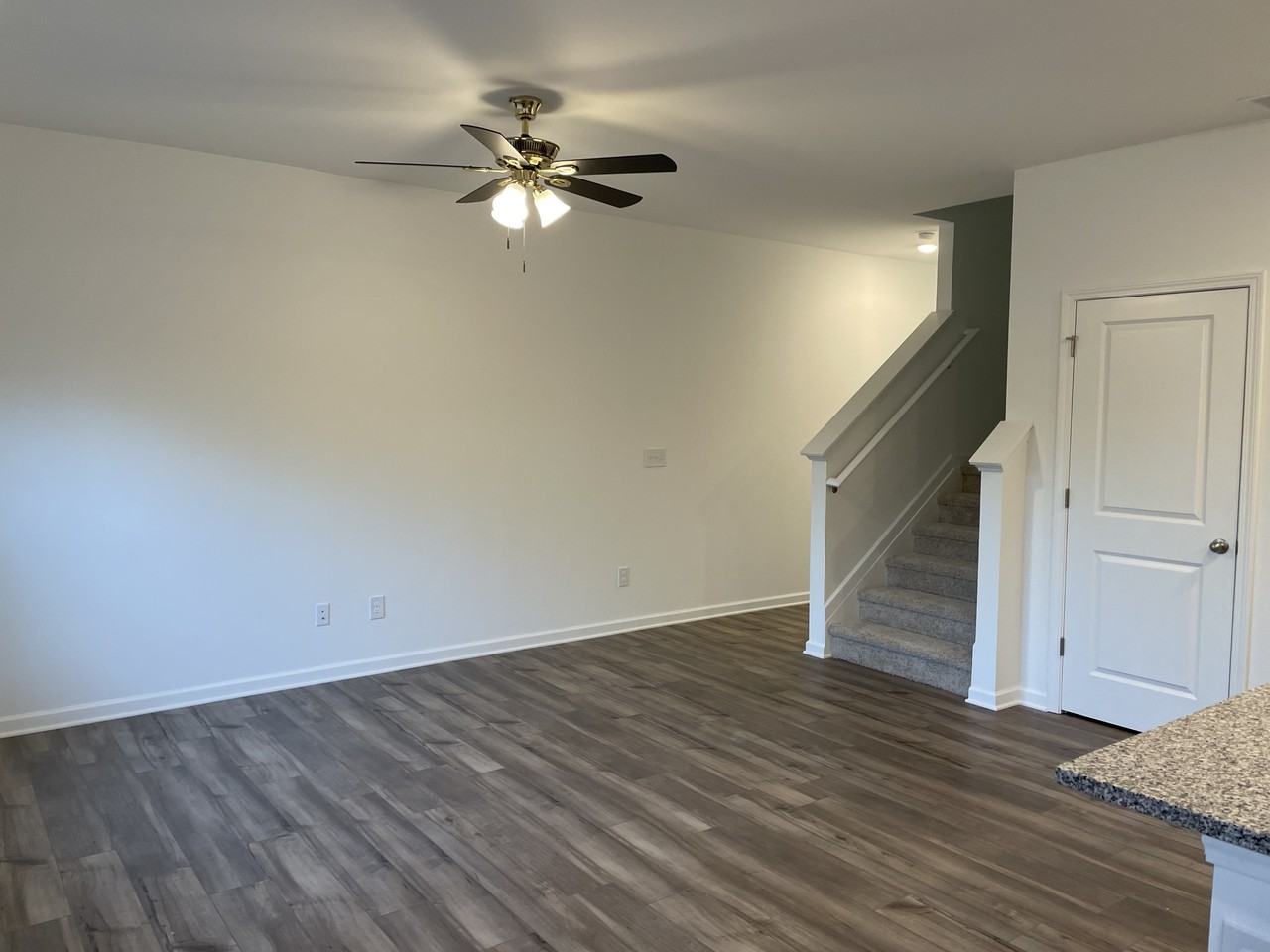 1423 Ben Park Way #NA - Photo 3 of 19