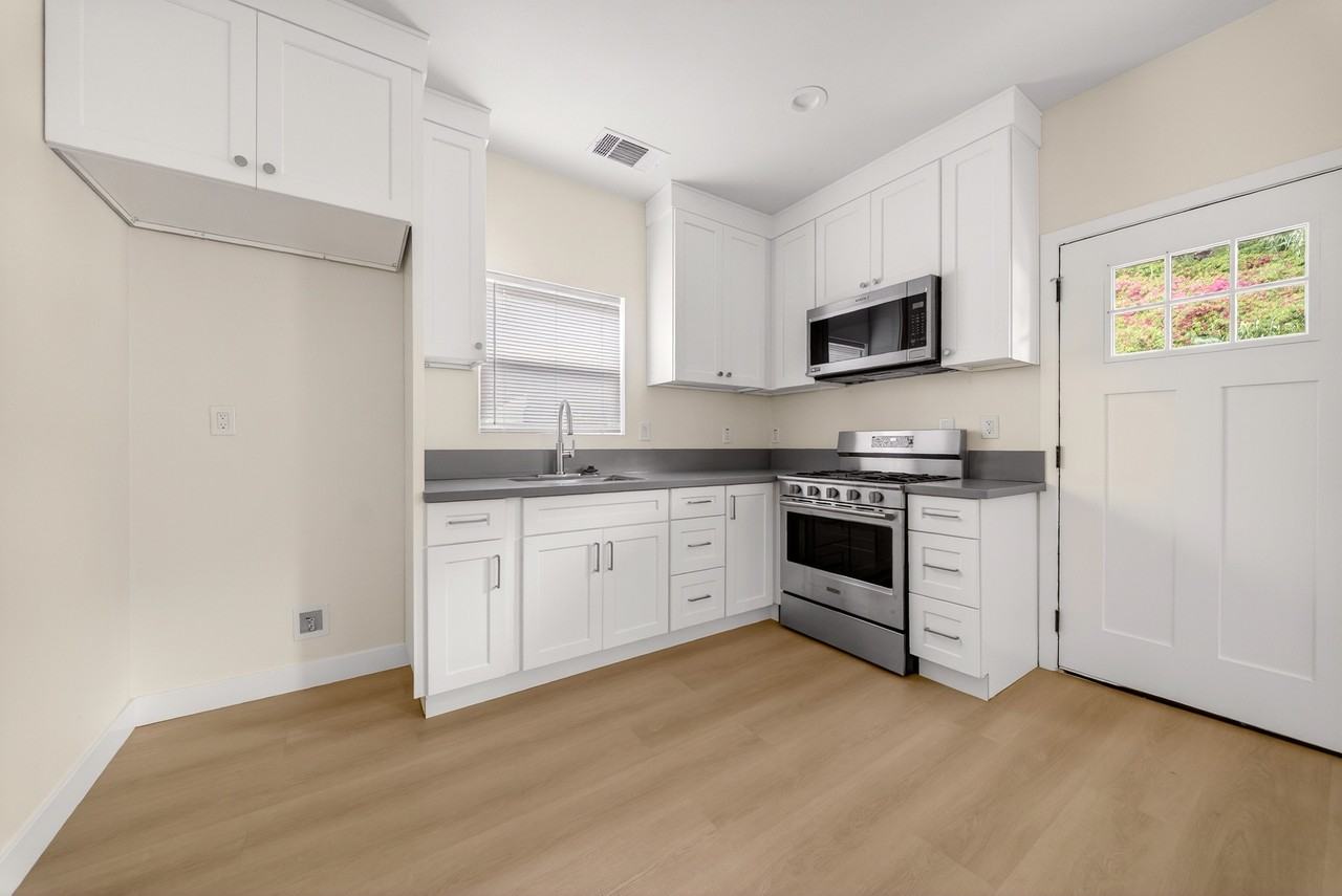 3200 Weldon Ave #NA - Photo 3 of 10