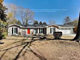 featured image of 562 Rollingwood Dr