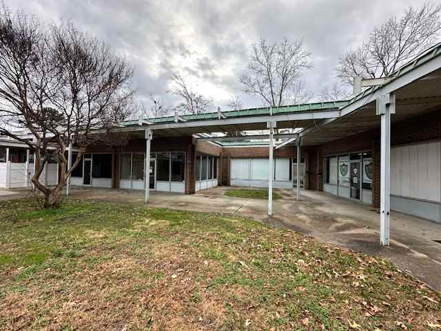 465 S Lynnhaven Rd #1 - Photo 4 of 33