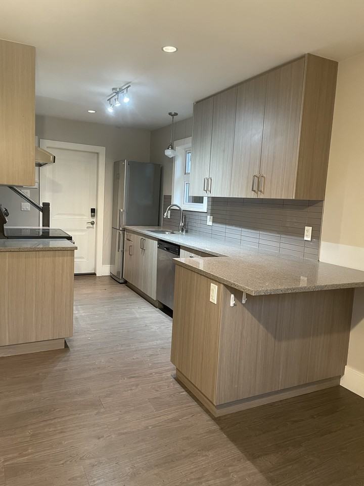 Trafalgar St & W 11th Ave - Photo 5 of 14